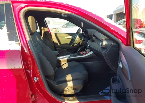 2024 Alfa Romeo Tonale Ti Eawd z USA, uszkodzony, nr VIN ZASPATCW7R3050374